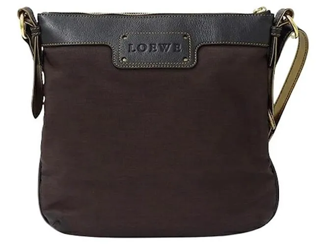 Anagrama de Loewe Castaño 