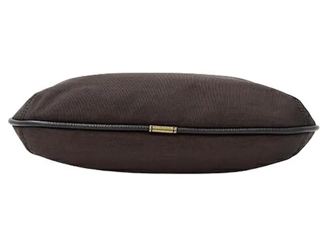 Anagrama de Loewe Castaño 