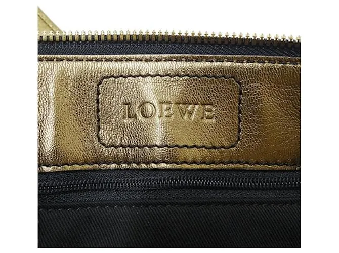 Anagrama de Loewe Castaño 