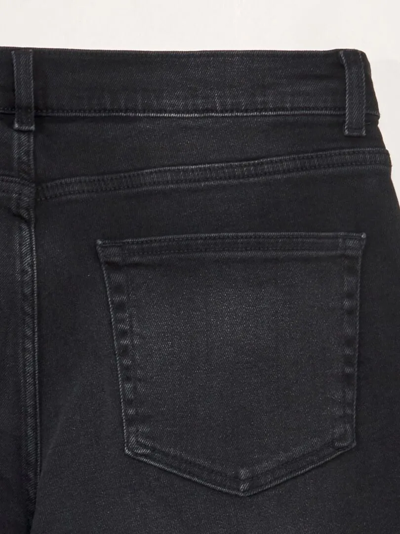 BERMUDAS VAQUERAS CON 5 BOLSILLOS  GRIS