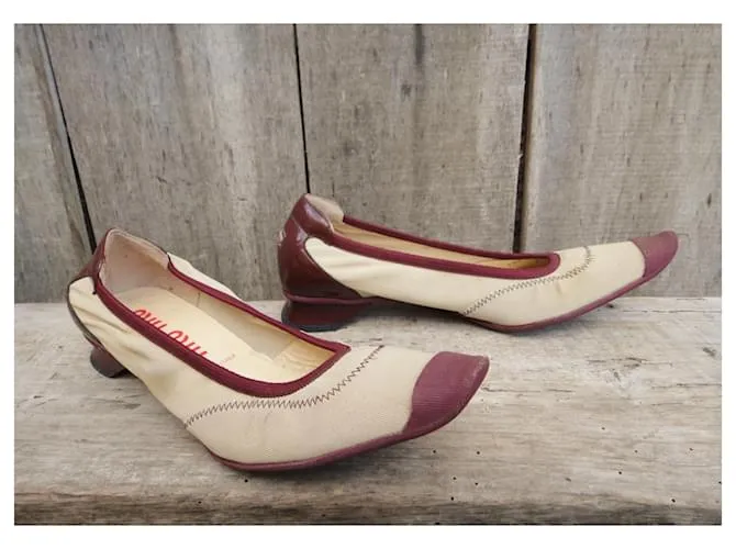 Bombas miu miu 36,5 Beige Burdeos 