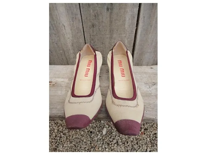 Bombas miu miu 36,5 Beige Burdeos 