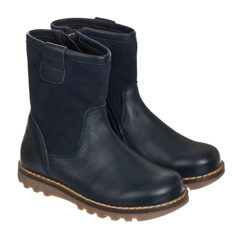 BOTA EN PIEL  BASICA  CHETTO