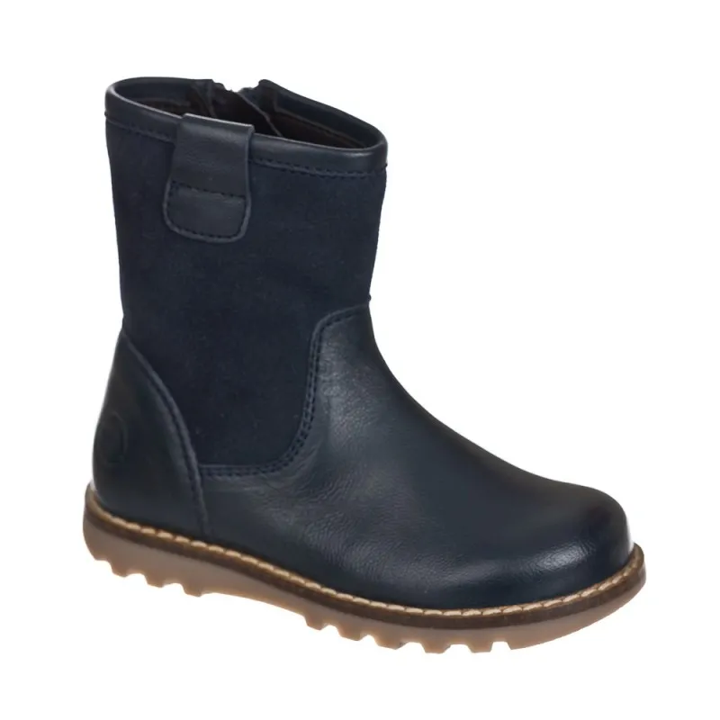BOTA EN PIEL  BASICA  CHETTO