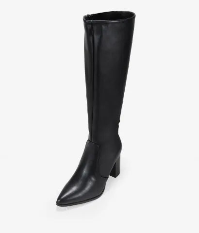 Botas altas negras con puntera y tacón