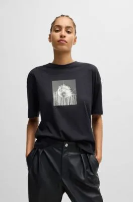 Camiseta en punto de algodón con estampado gráfico de temporada