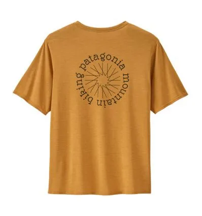 CAMISETA PATAGONIA GORRA COOL DAILY GRAPHIC LANDS (SPOKE STENCIL : PUFFERFISH GOLD XDYE) HOMBRE