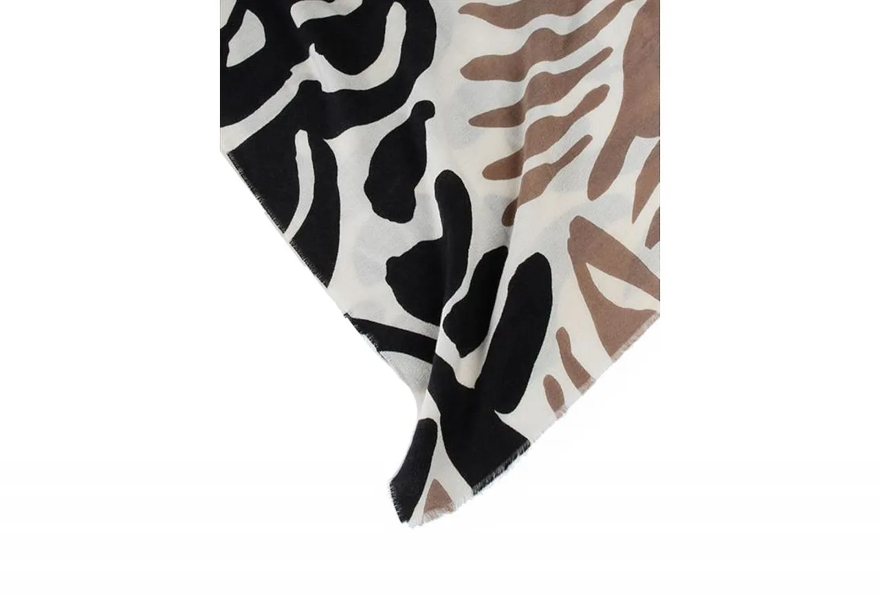 Chal Estampado Beig/negro/camel Flecos Finos