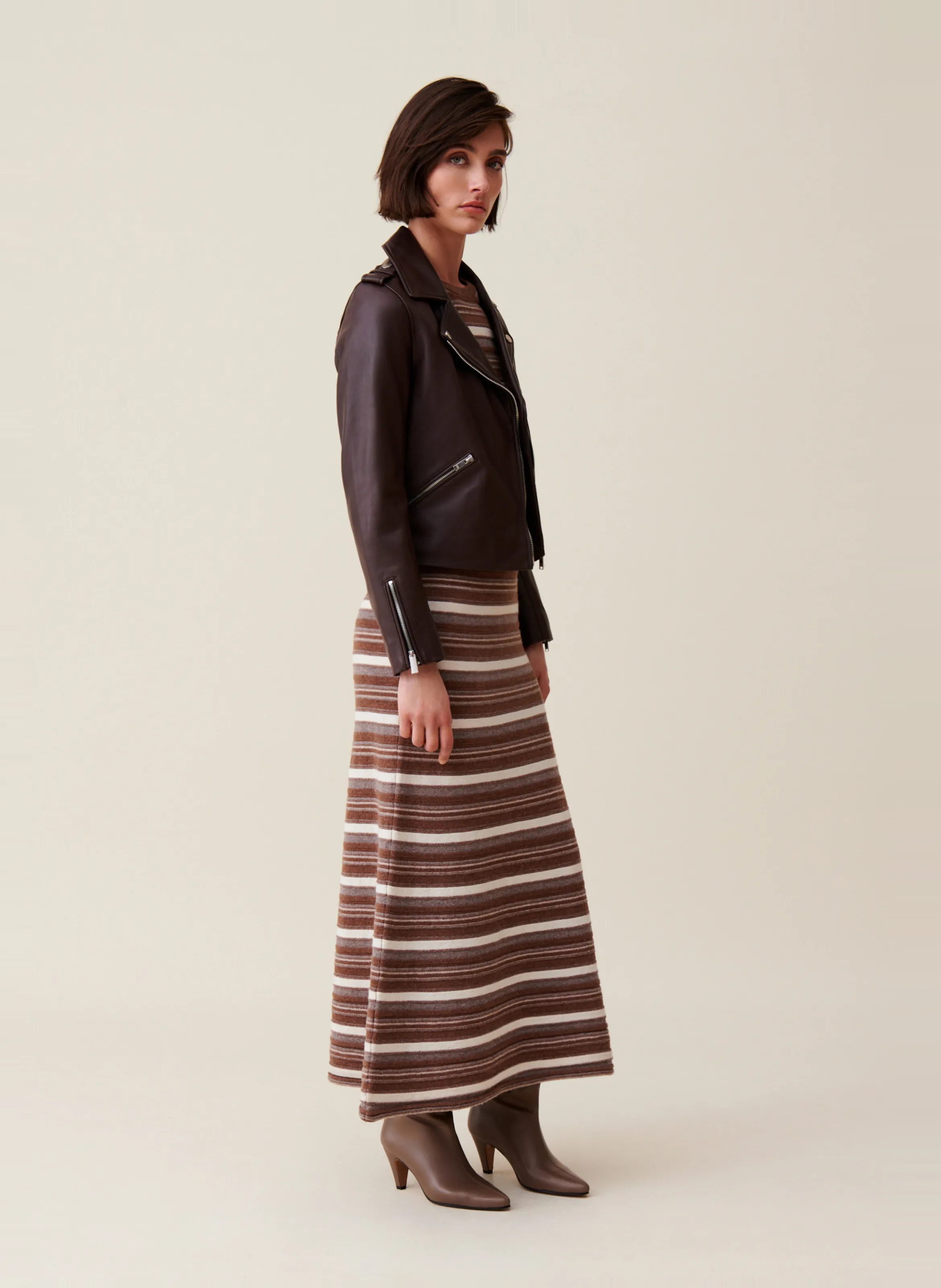CLAUDIE PIERLOT Chaqueta de cuero entallada en marron