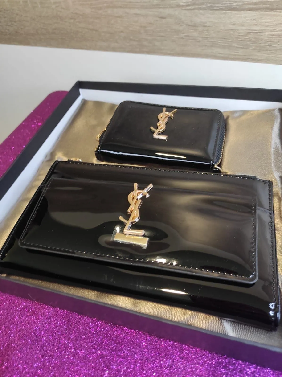 Conjunto de carteras charol
