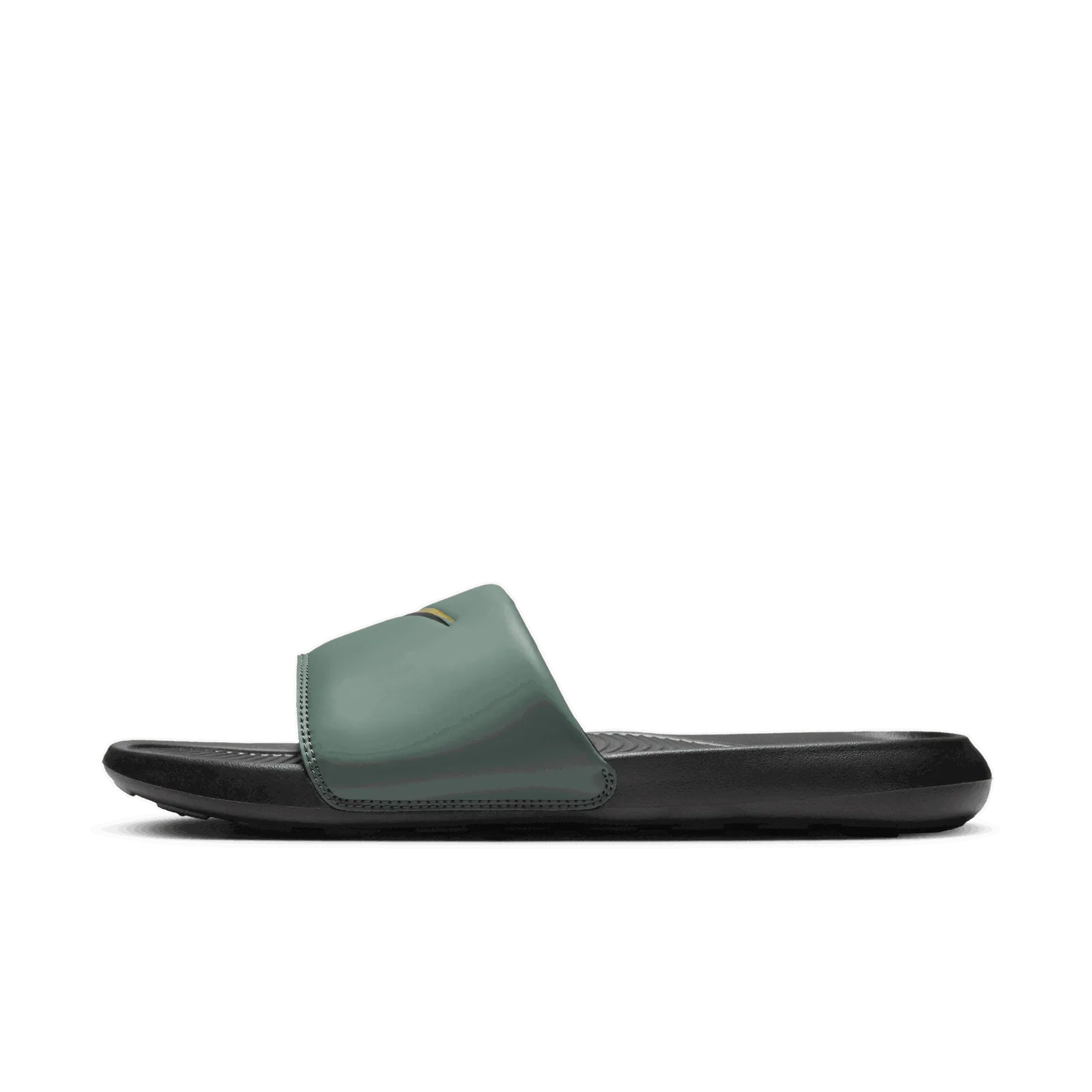 Nike Victori One