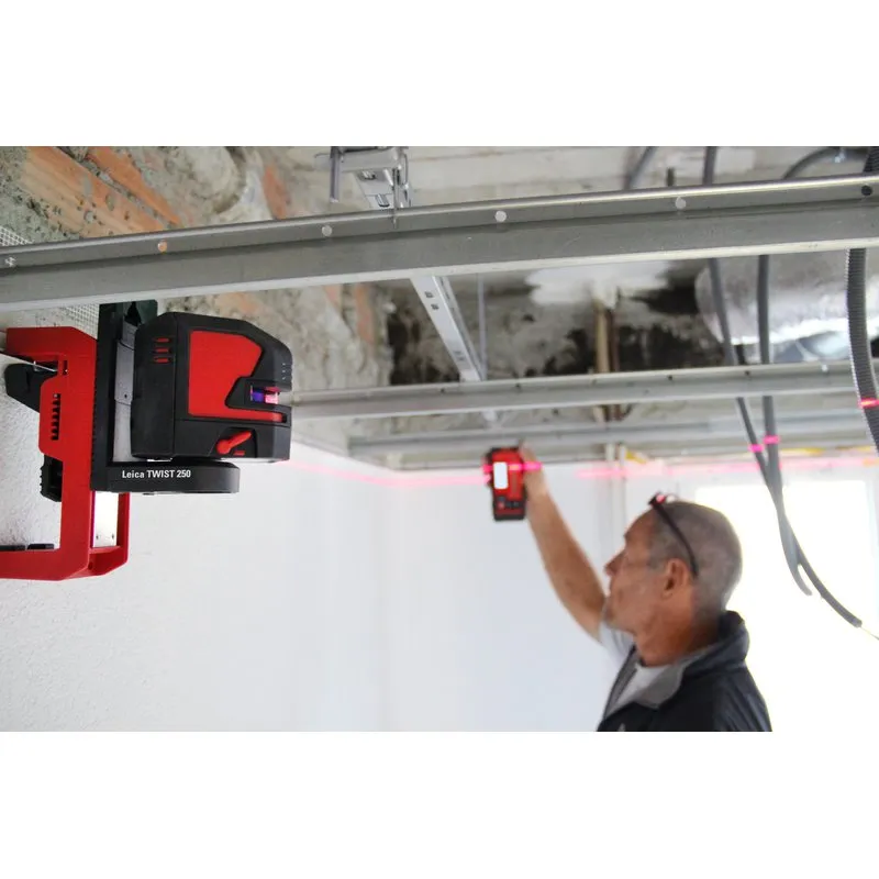 NIVEL LáSER DE LíNEAS CON PILAS Y/O BATERíA RECARGABLE LINO L21 LEICA GEOSYSTEMS