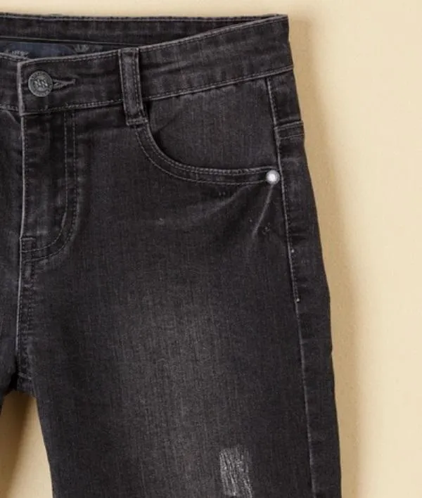 Pantalón corto vaquero negro Newness
