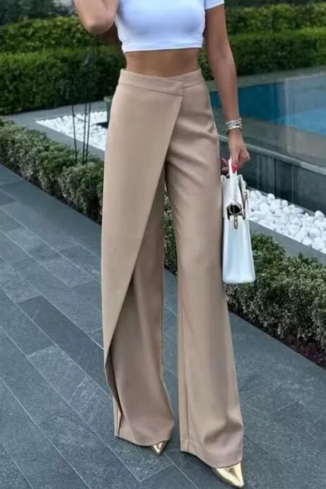 Pantalón elegante con volante, beige