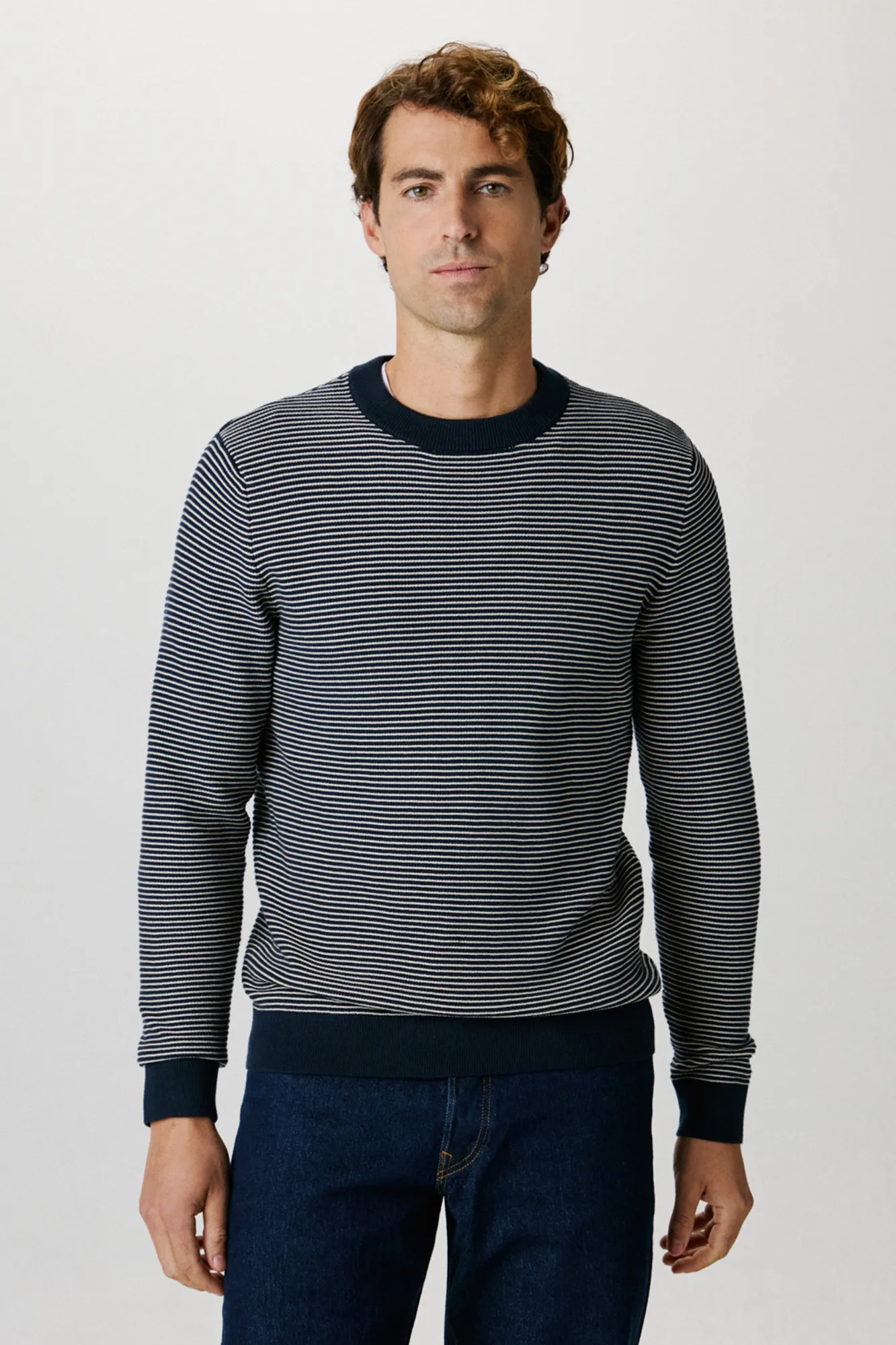 Selected Jersey de rayas cuello caja confeccionado 100% con algodón orgánico.