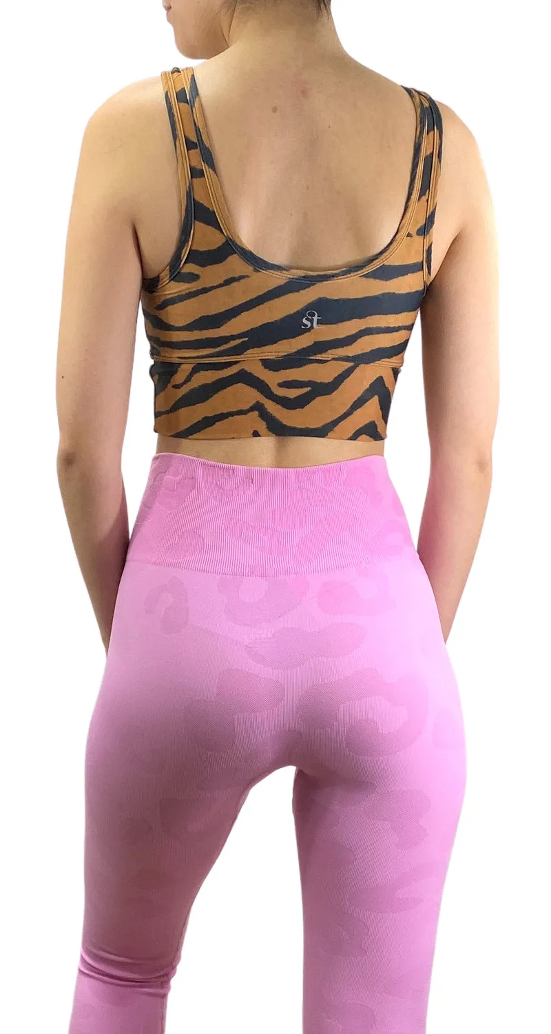 STRUT THIS Peto Animal Print
