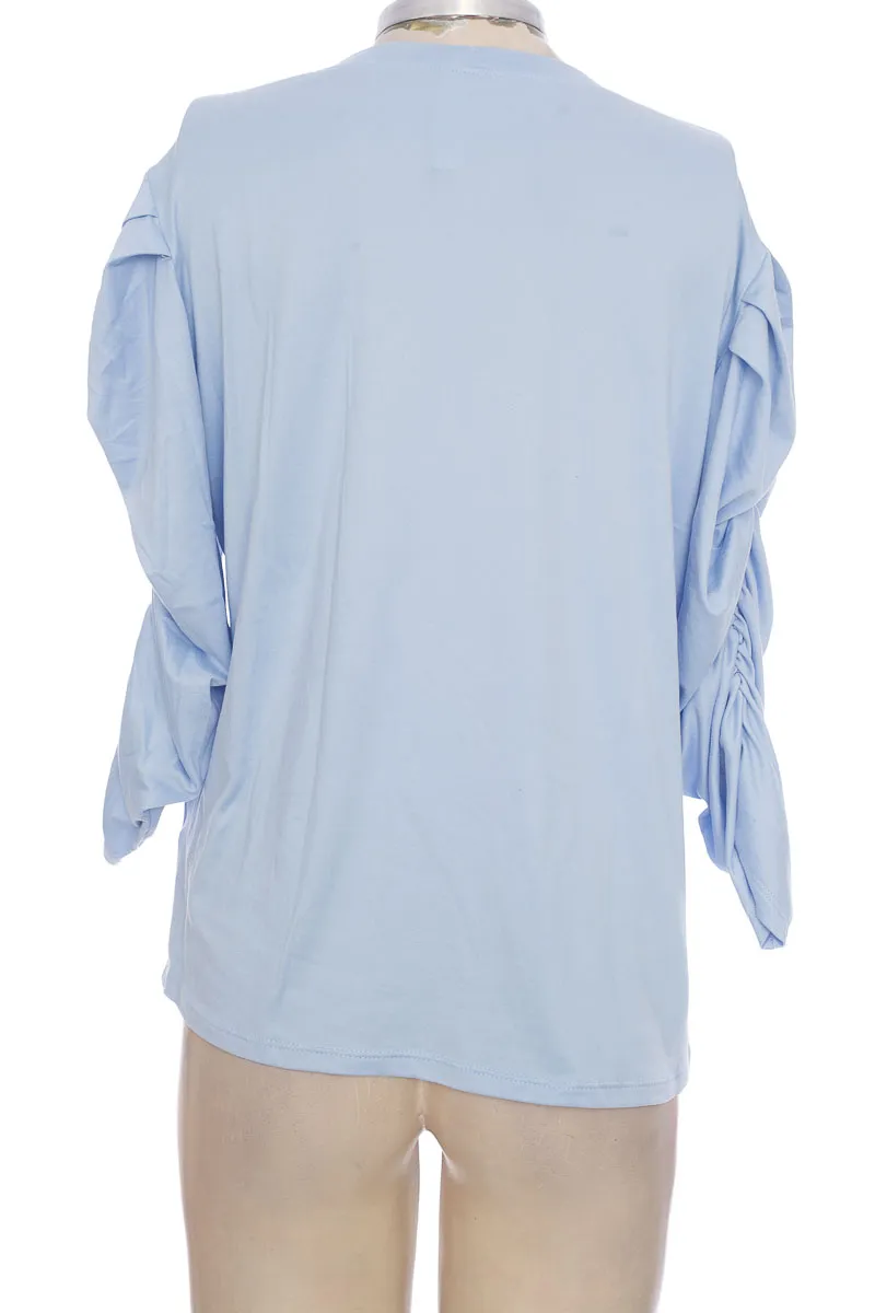 TOP / CAMISETA COLOR AZUL  RYOCCO