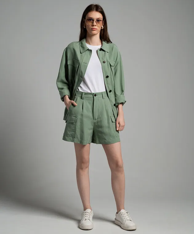 Woolrich Green linen cargo shorts